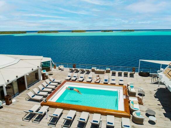 Paul Gauguin - Pool,©Paul Gauguin-PONANT, Credit. Tim McKenna.jpg